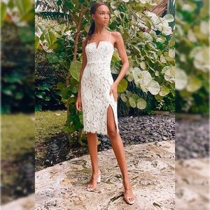Lulus’s Amazing Allure White Crochet Lace Bodycon Midi Dress - NWT Size Small